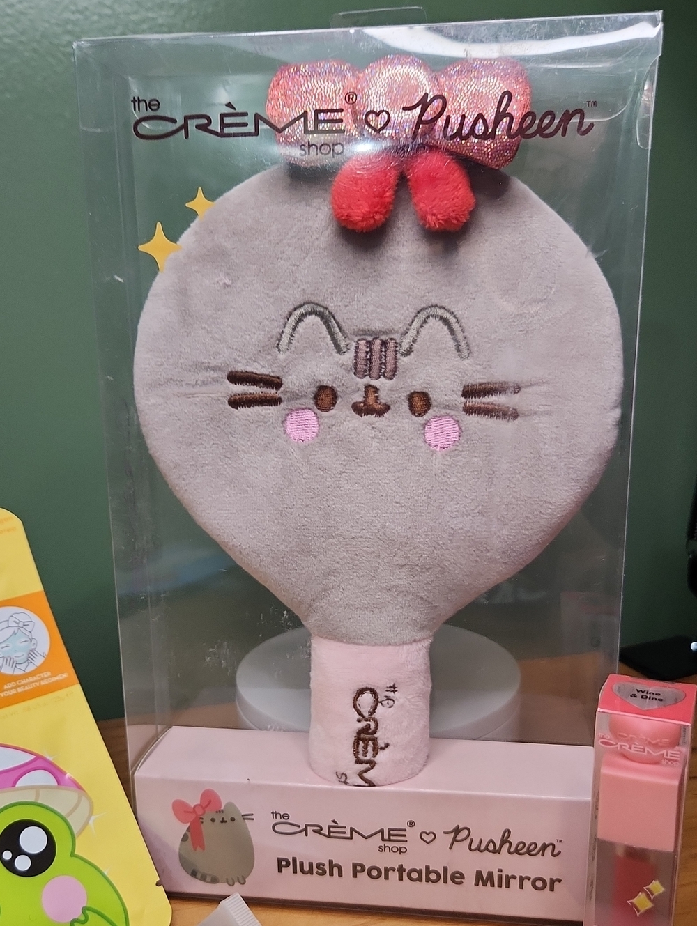 The Creme Shop Beauty Bundle - Picture 2 of 11